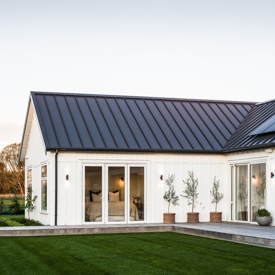 5 things you need to know about tray metal cladding and roofing