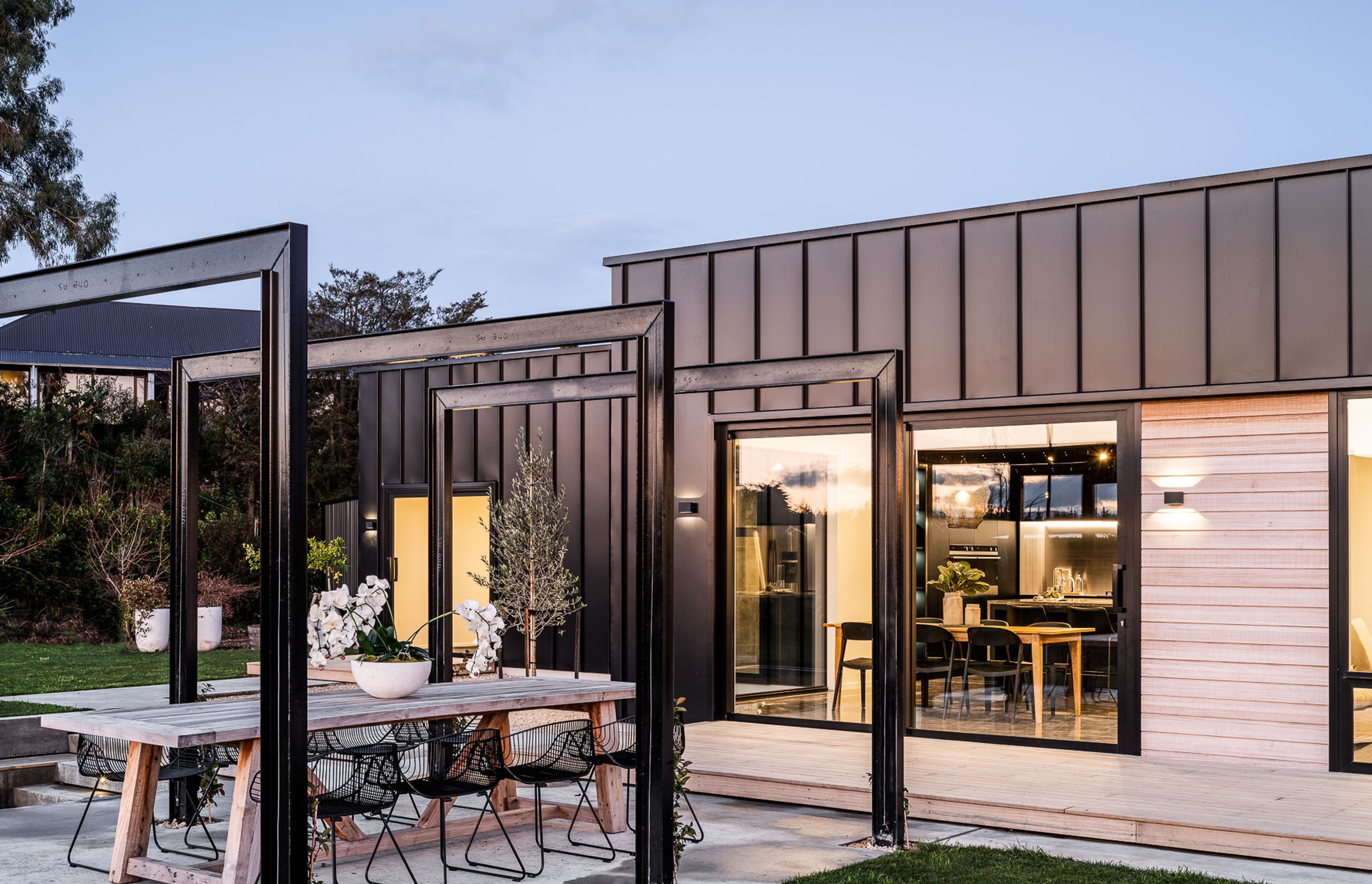 A stunning contemporary new-build using the popular dark tray cladding.