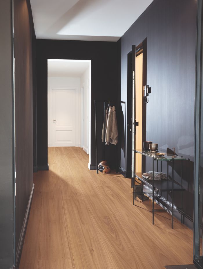 Light timber tones work in spaces with both dark and light decor.