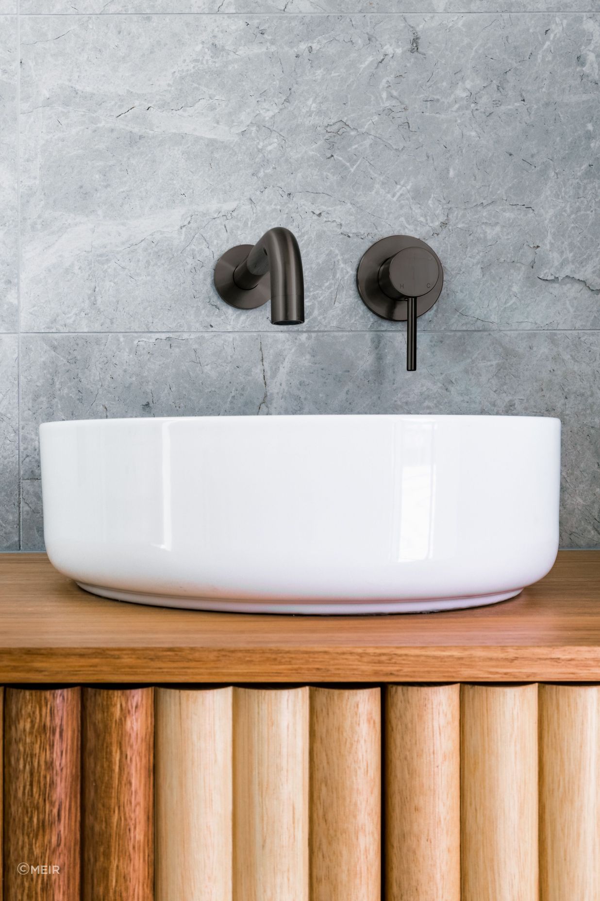 Round Curved Spout - Shadow
by Meir