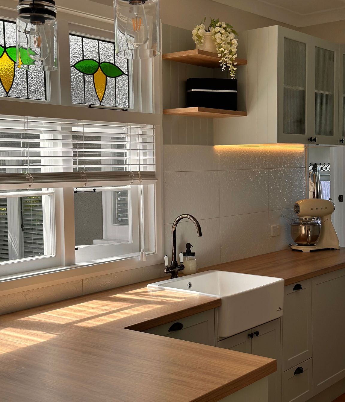 'Magnolia Cottage' by Kitchen Studio is a functional kitchen designed with plenty of storage whilst carrying the charm and cosiness of the home itself.