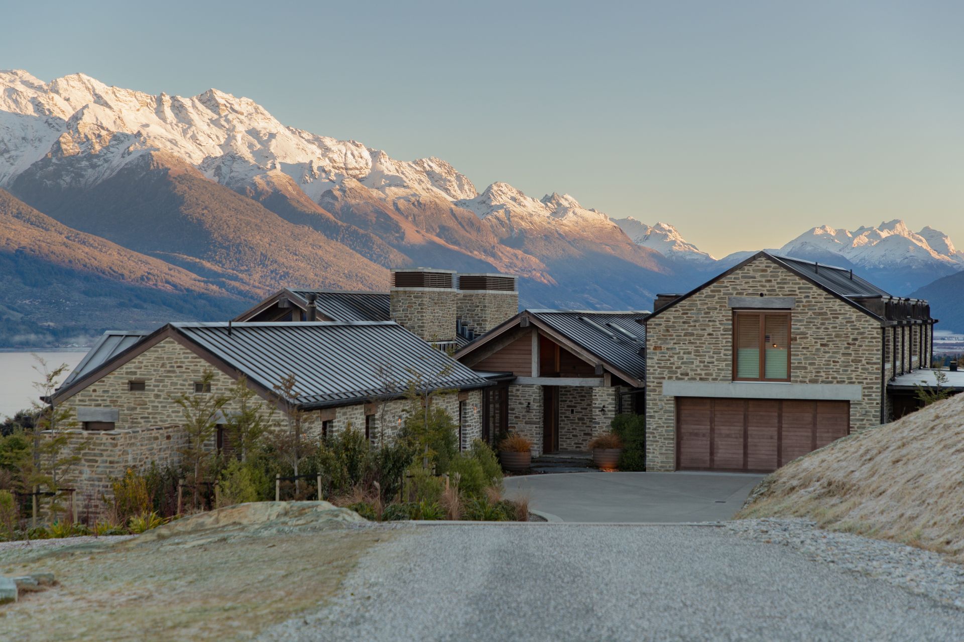 Manukard Gard an alpine residence at the edge of two national parks by Mason & Wales Architects