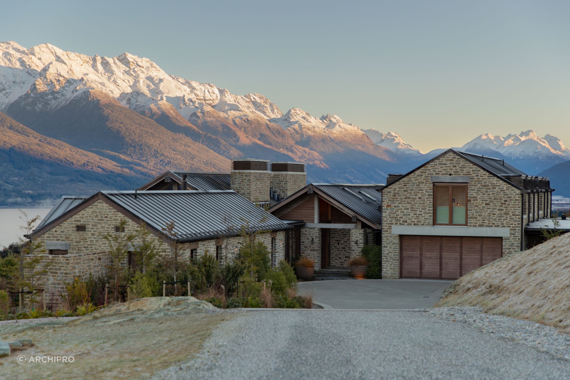 Manukard Gard an alpine residence at the edge of two national parks by Mason & Wales Architects