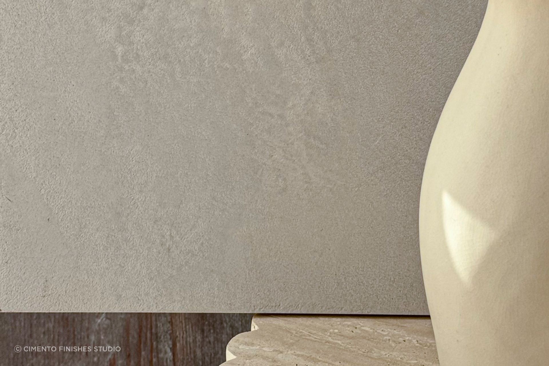 Venetian plaster is a completely natural product, a quality that appeals to many. | Featured product: Mineral Venetian Plaster Attica Cloud