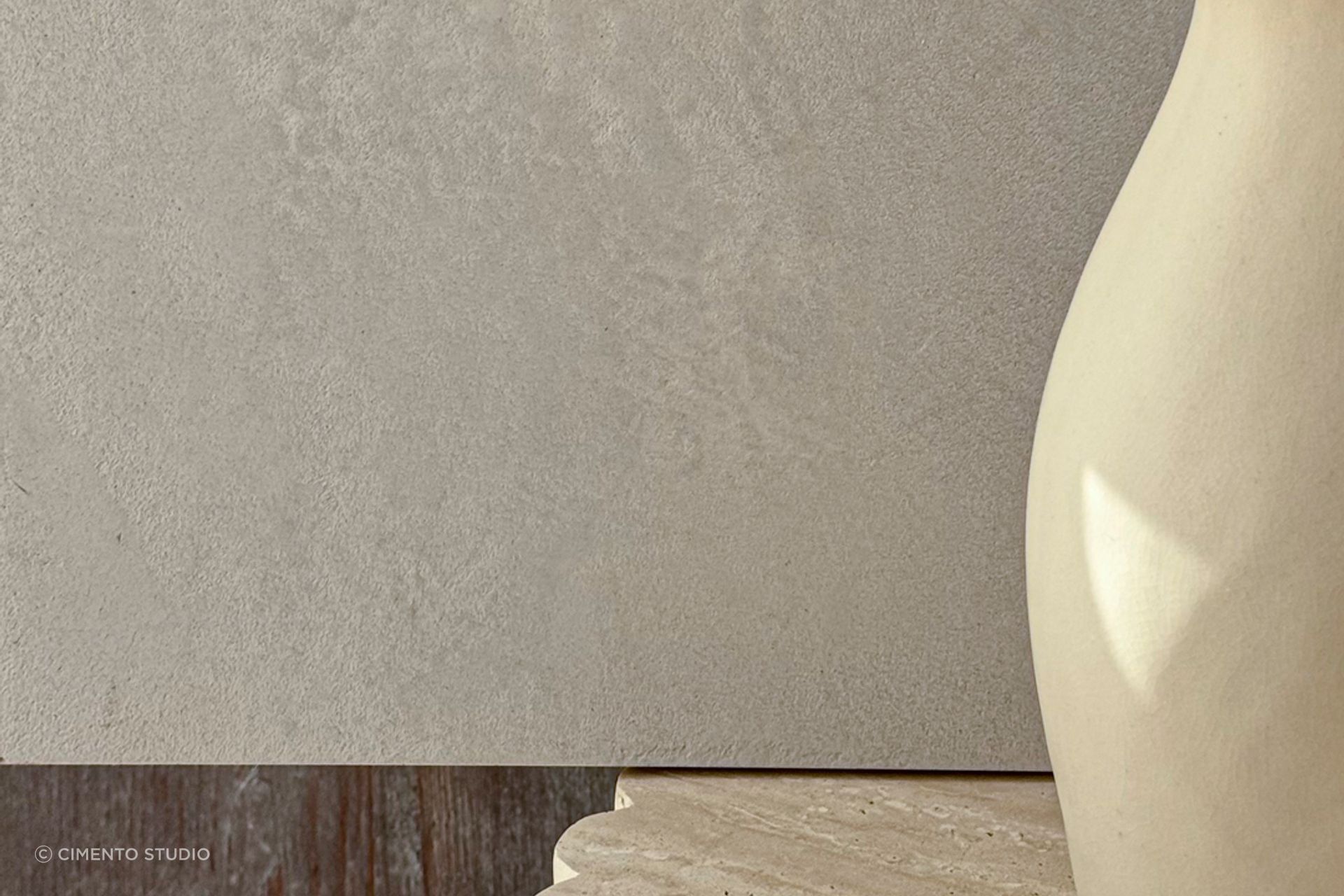 Venetian plaster is a completely natural product, a quality that appeals to many. | Featured product: Mineral Venetian Plaster Attica Cloud