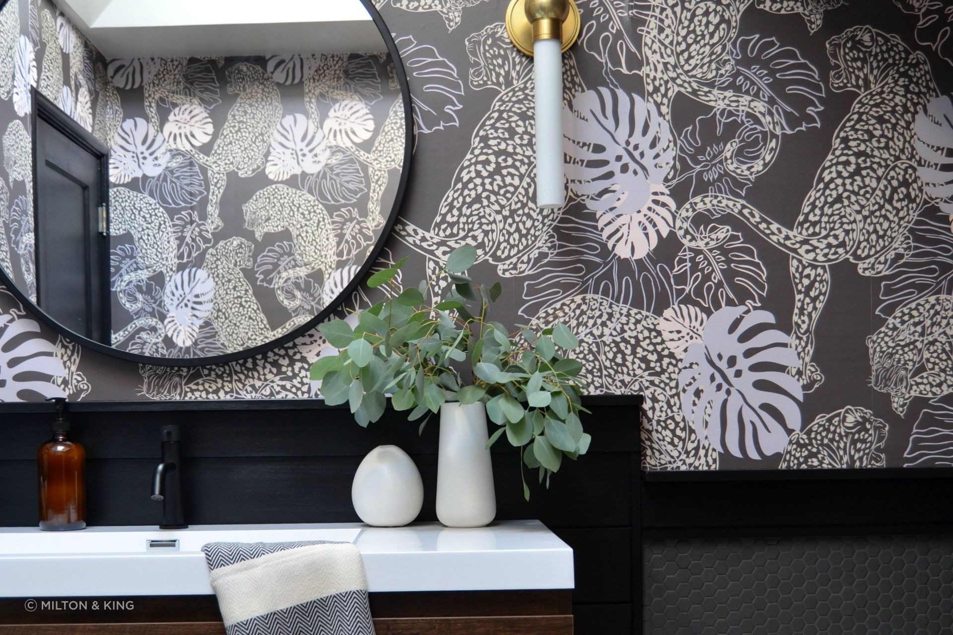 The striking Leopard Wallpaper by Milton &amp; King