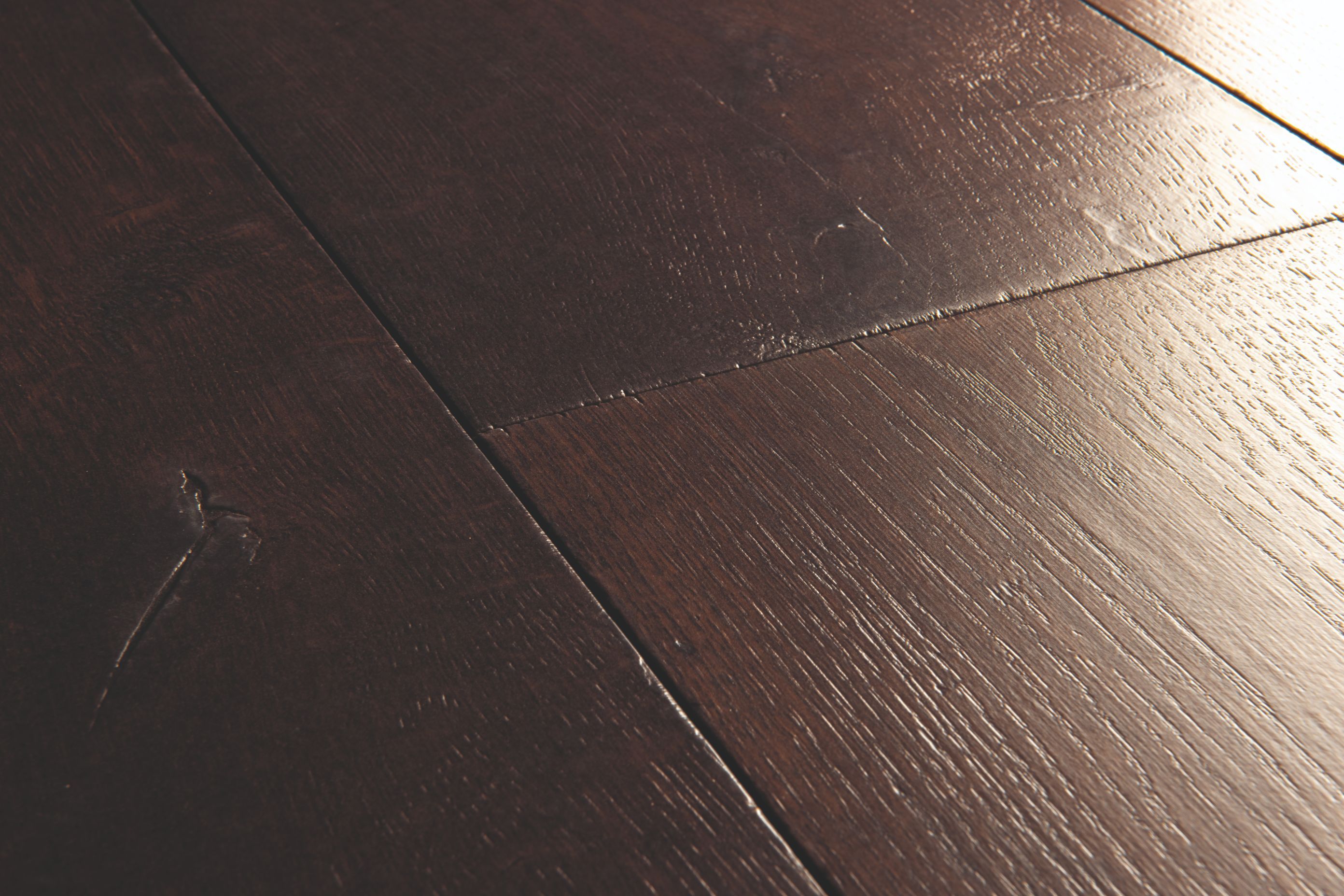 The beveled edge on the laminate planks add to the authentic look.