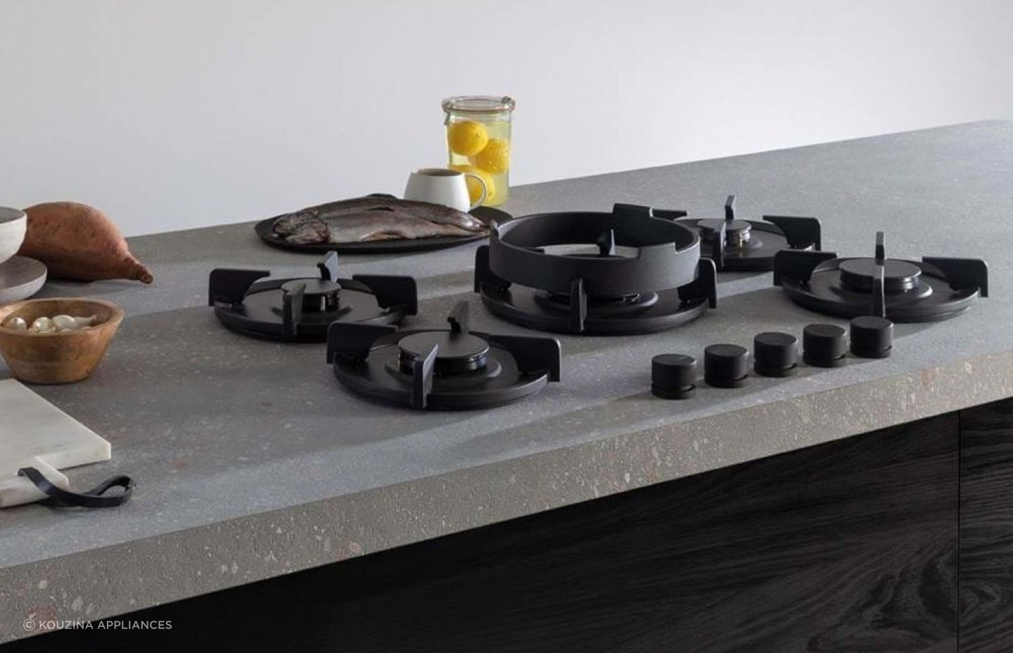 Integrated gas hobs like the PITT ELBRUS 5 Burner Cooktop offers seamless aesthetics.