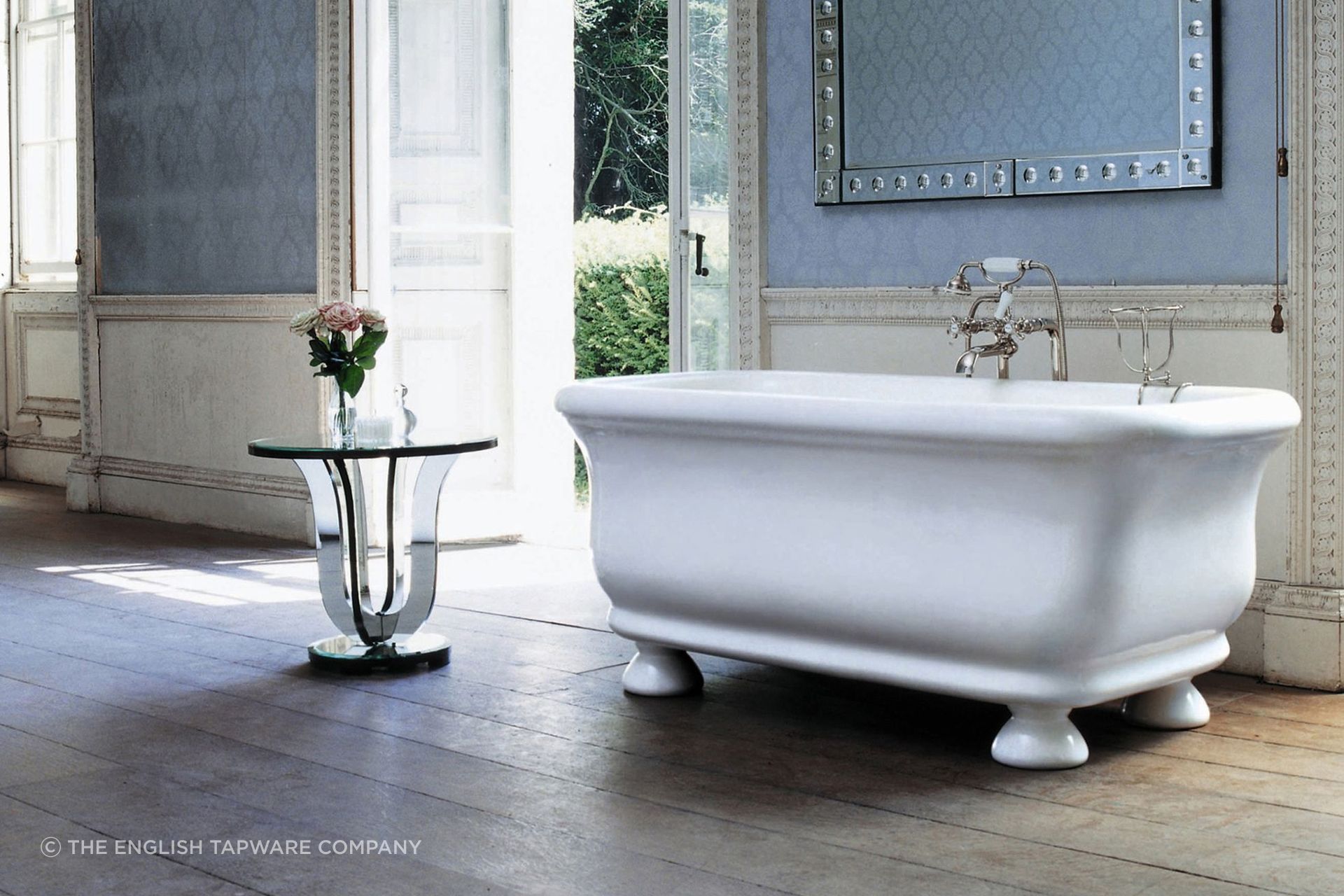 Paris Bath
By The English Tapware Company