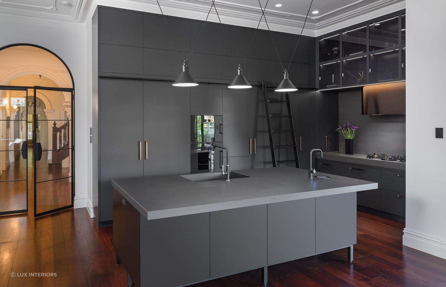The right light fitting and light designs can match the whole design of a kitchen. Featured project: Park Project.