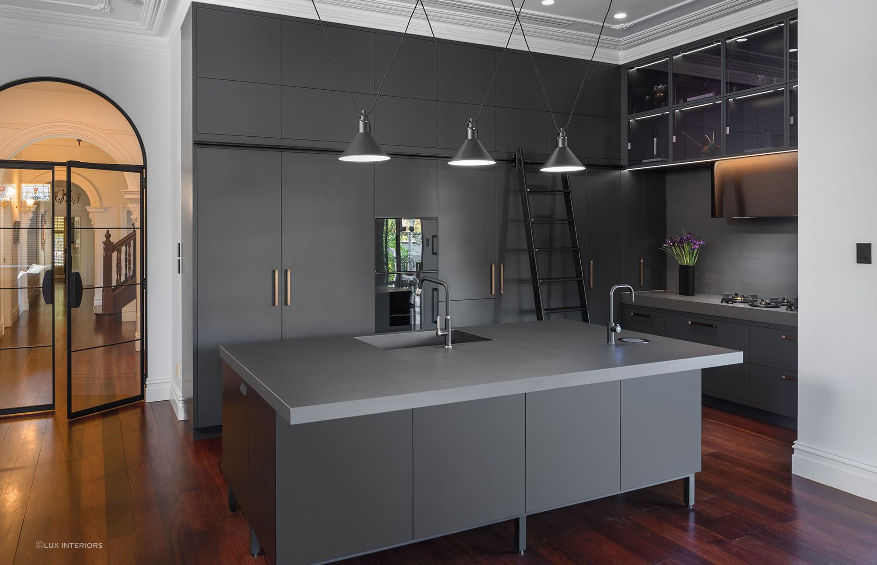 The right light fitting and light designs can match the whole design of a kitchen. Featured project: Park Project.