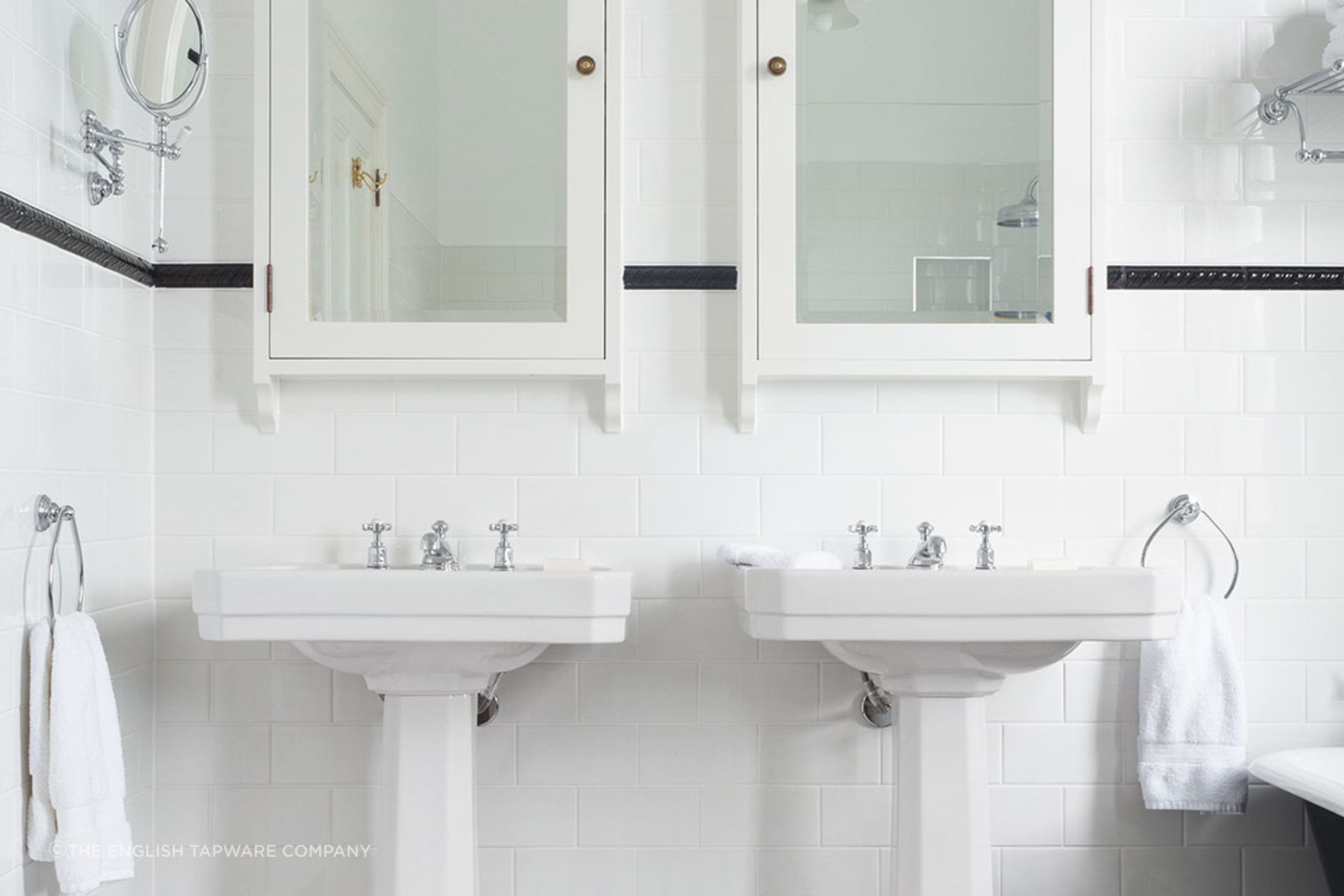 Perrin & Rowe Traditional Basin Set with Low spout
by The English Tapware Company