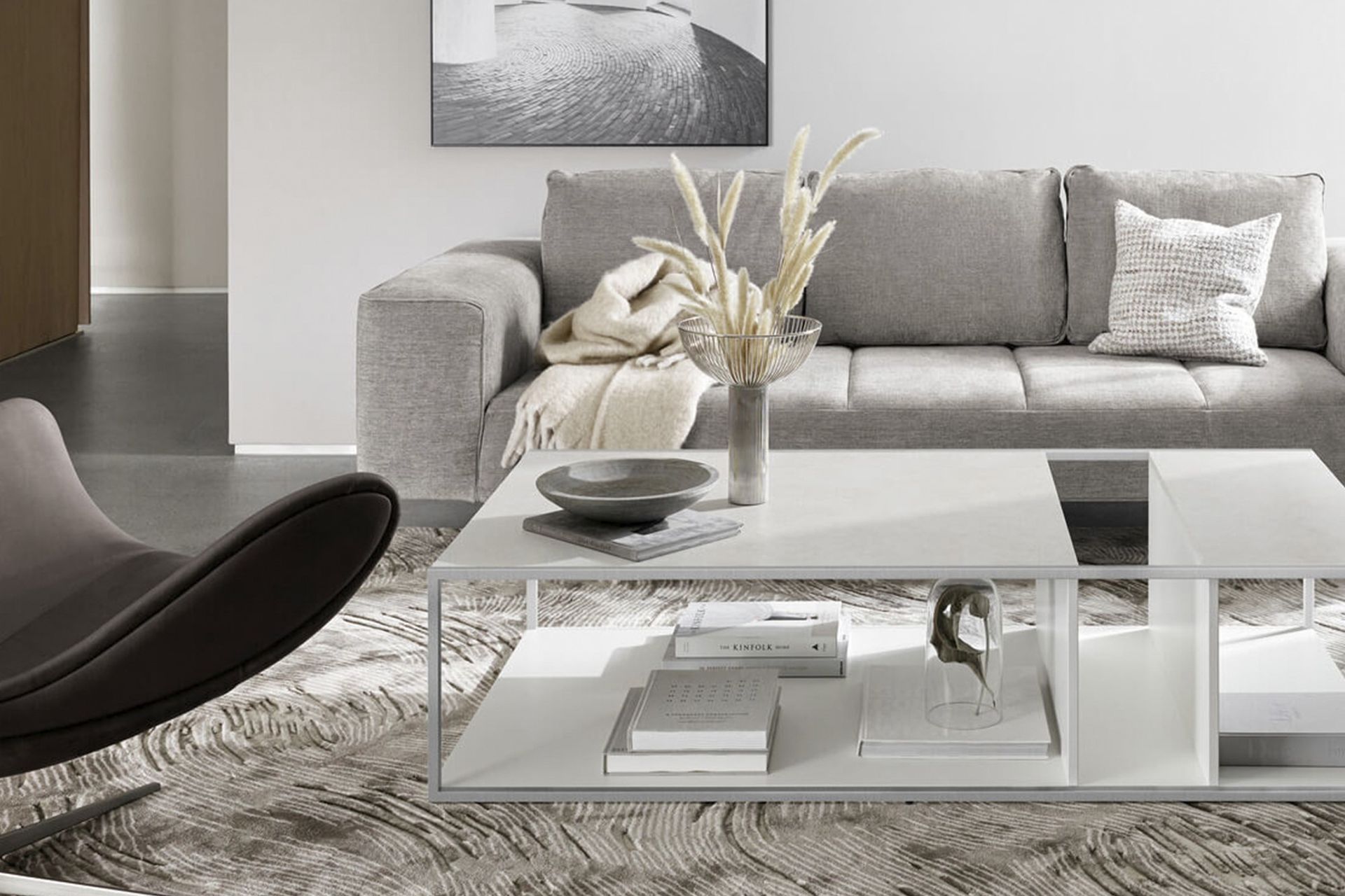 Natural elements like decorative grass help create a calm and relaxing atmosphere.