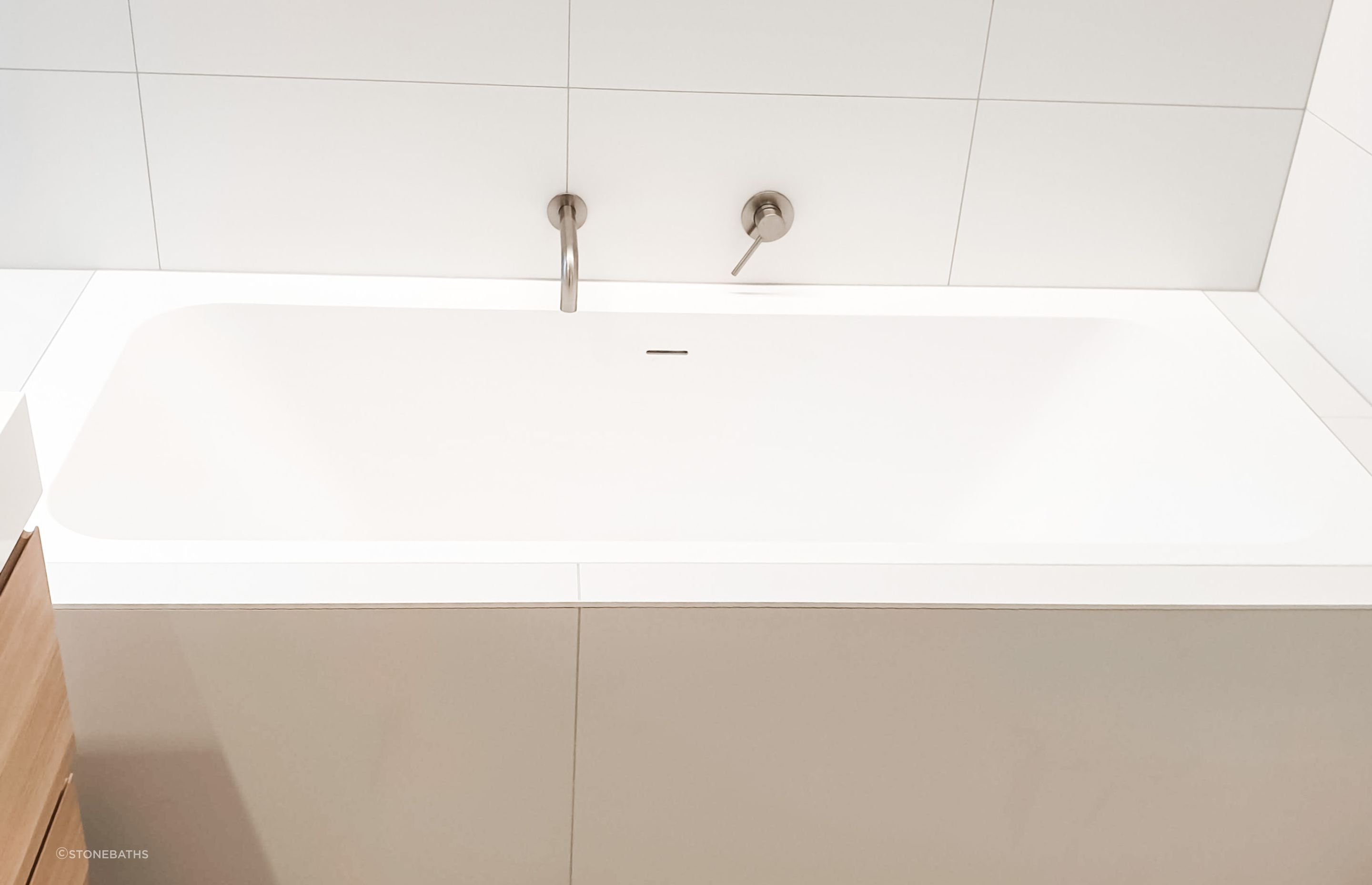 Emily ST28 1800mm Built-in Stone Bath
By Stonebaths