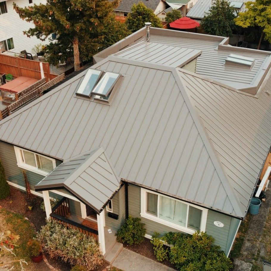 The latest in roofing: a shift towards standing seam profiles
