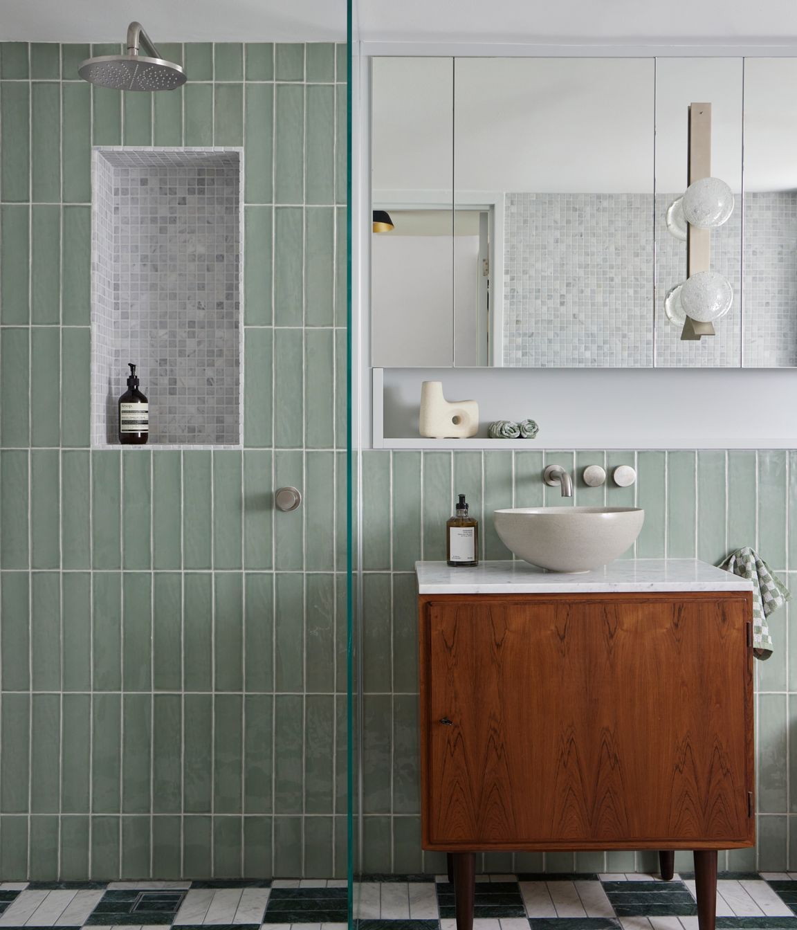 Pyrmont Bathroom
by Studio Barbara