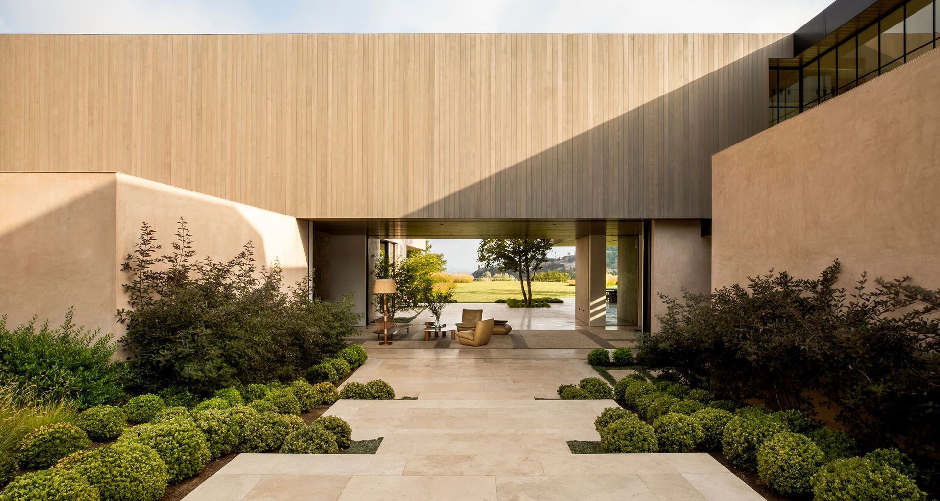 Scala® Travertine Pavers.