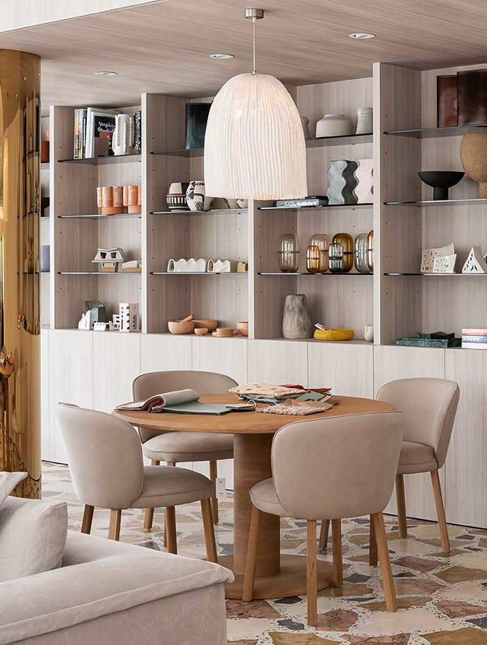 Masson for Light Mondo Round COB PRO downlights illuminate shelving displays.