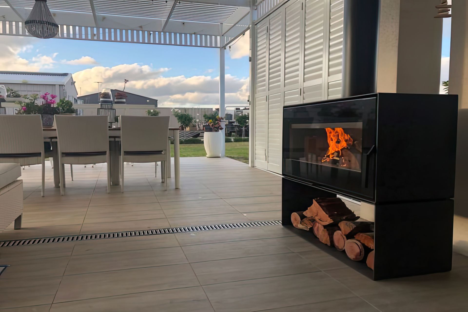 ScaledStylish-wood-heater-for-outdoors-art-scale-400x.jpeg