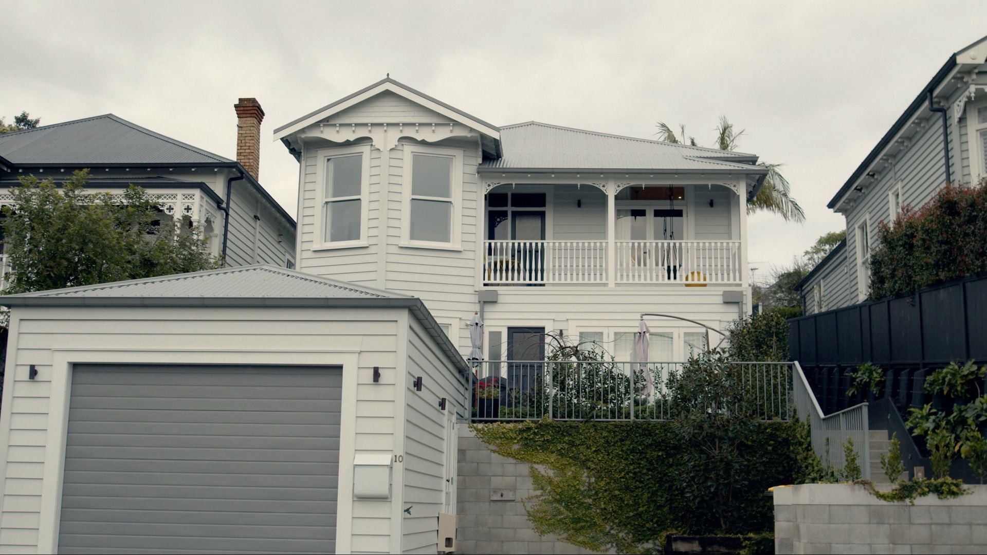 At Schofield Street, an additional level was built underneath the existing property with the original home renovated to honour its heritage. video