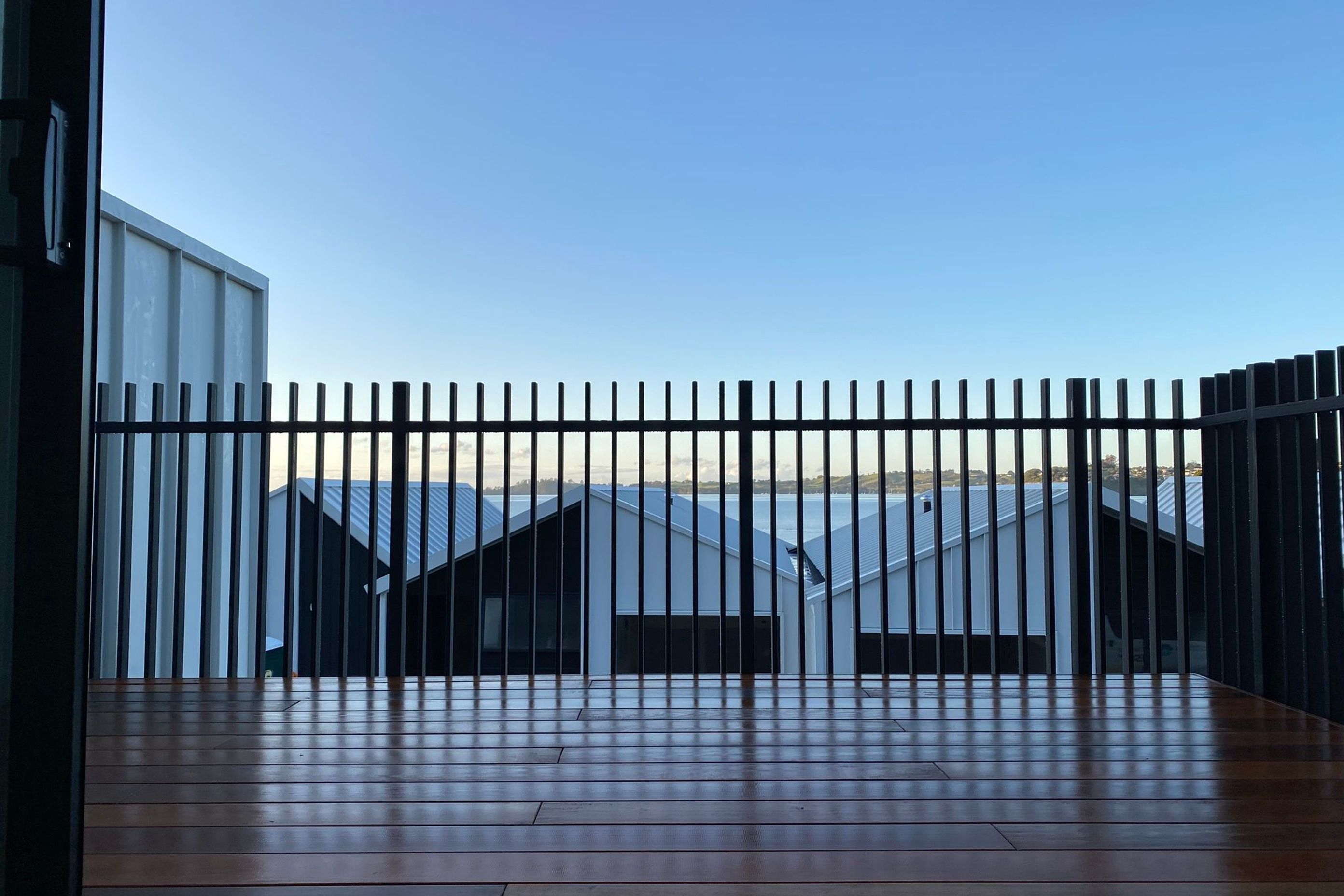 Edge® Stecca™ Aluminium Balustrade
By Juralco are versatile, durable and long-lasting.