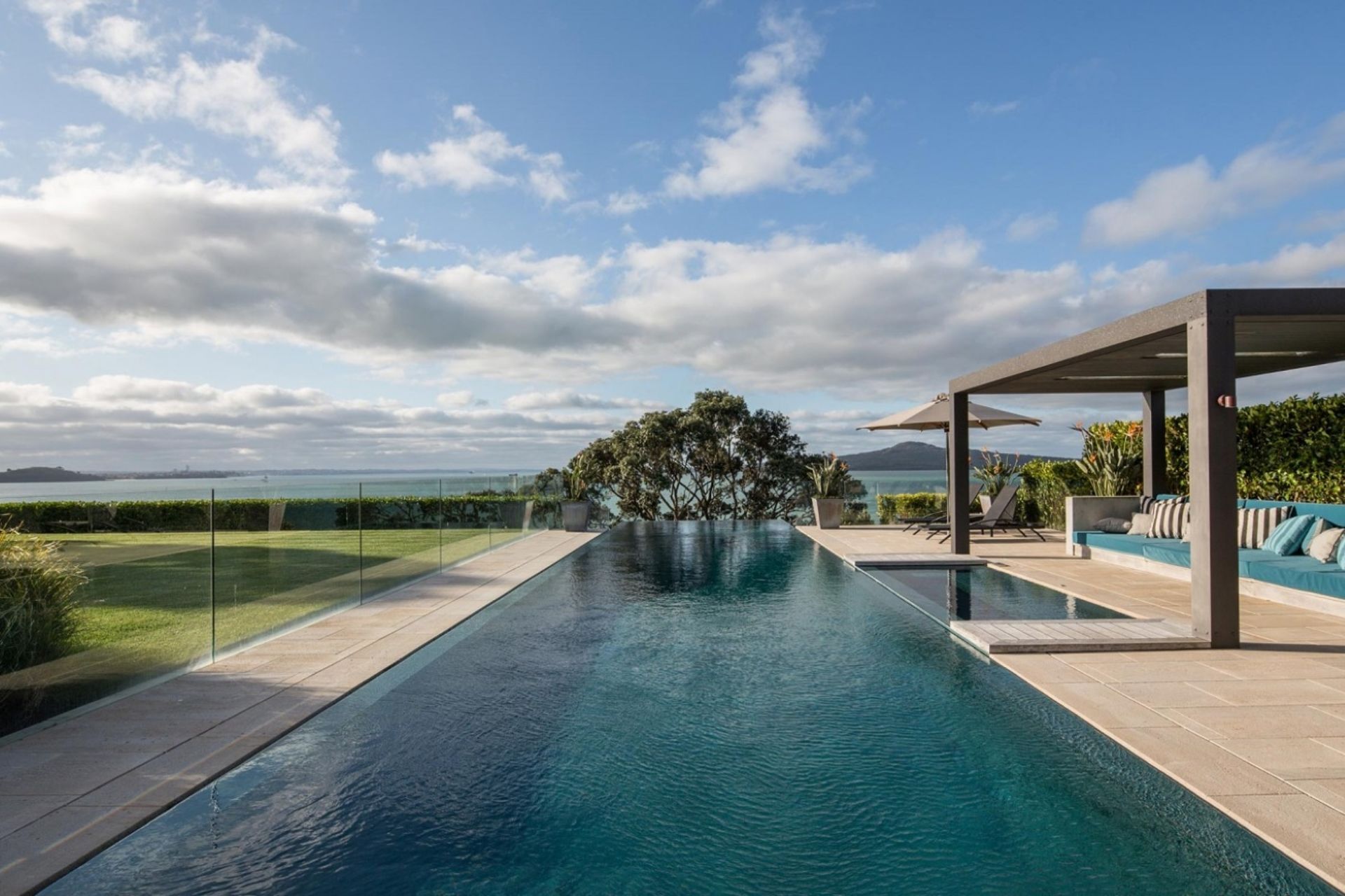 An idyllic use of a gazebo in this stunning property in St. Heliers. | Photography: Jeremy Toth