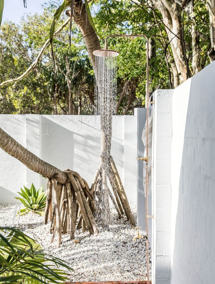 SunshowerCoCopperOutdoorShowerCOTTESLOEColdInGroundCapeBeachHouseByronBayFull.jpeg