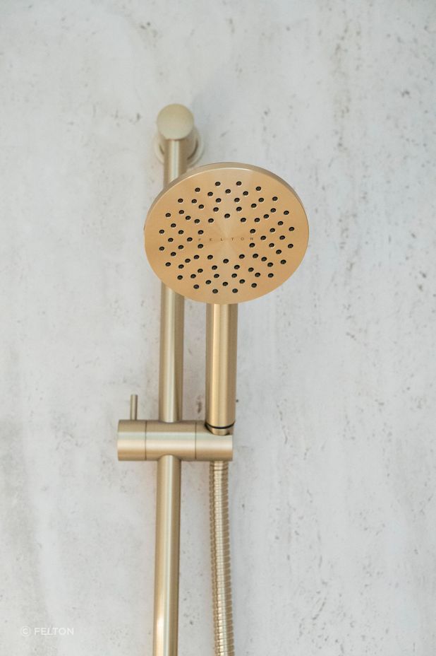 Tate Aerlux® Single Spray Slide Shower
By Felton