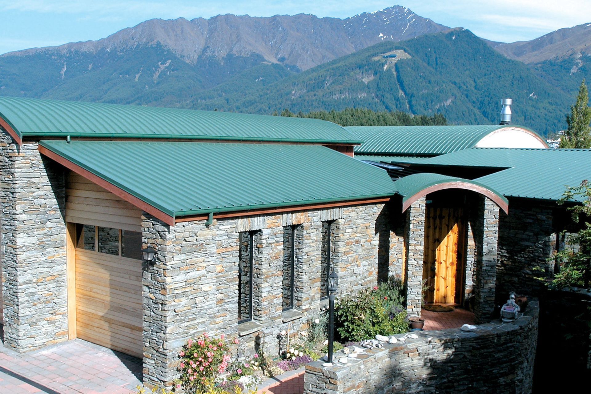 The-Goodalls-Curved-Roof-Project-Dimond-Roofing-10841.jpg