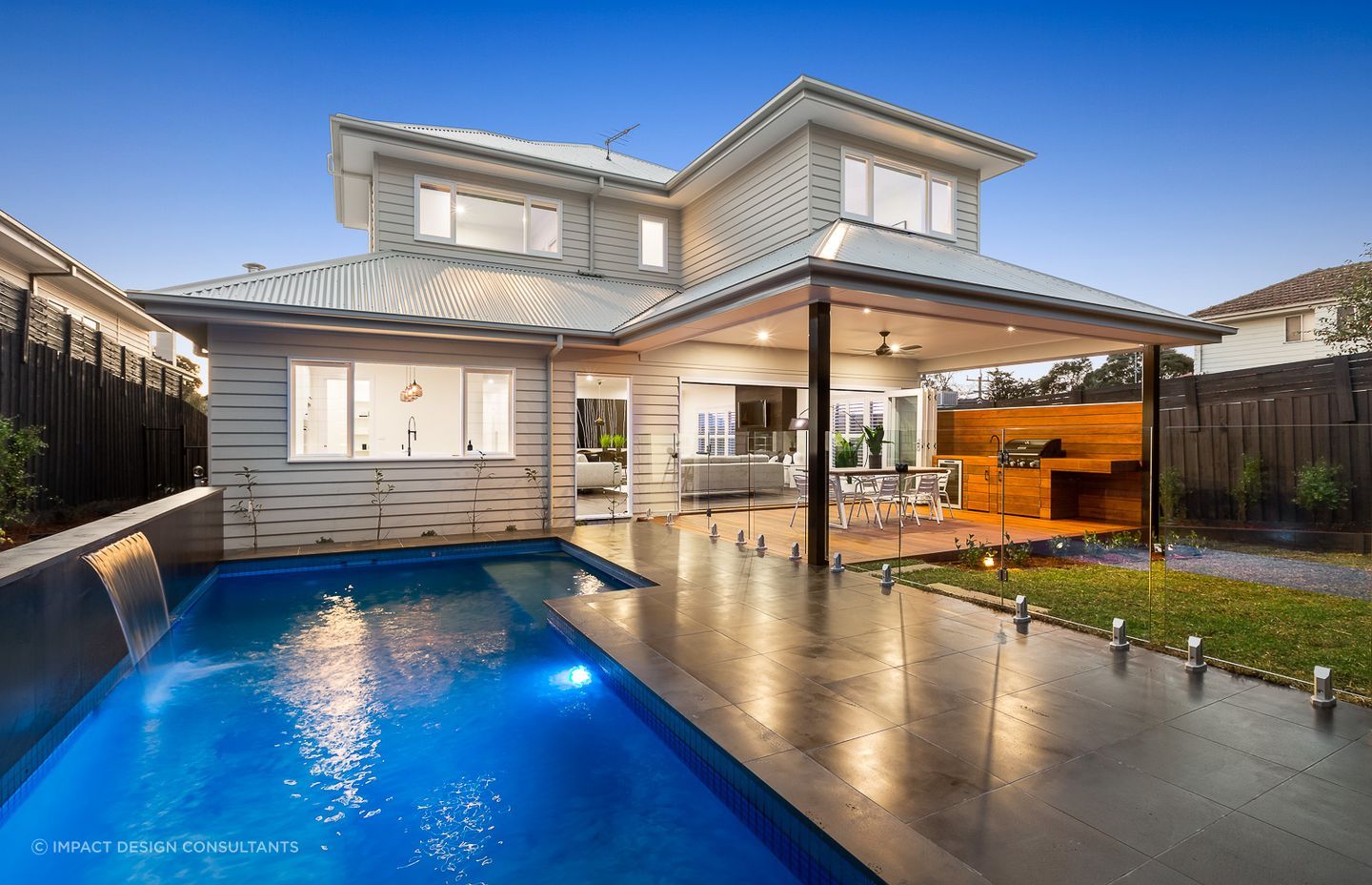 Weatherboard slats effectively cover a house's front and back exteriors. It's a popular choice for traditional Australian homes, beach houses, sheds, garages, and home extensions. Featured project: Extension &amp; Renovation Mitcham.