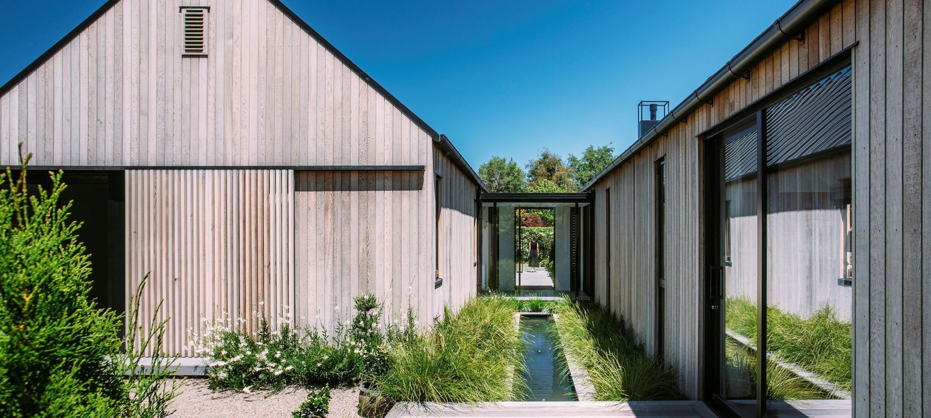 Vertical Shiplap Cedar Weatherboards
From Rosenfeld Kidson &amp; Co.