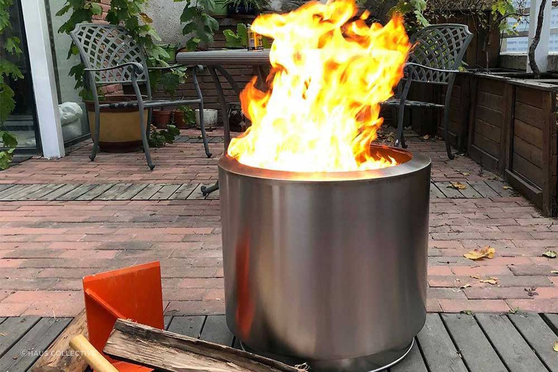 All flame, no smoke — the Visionline Smokeless Fire Pit.