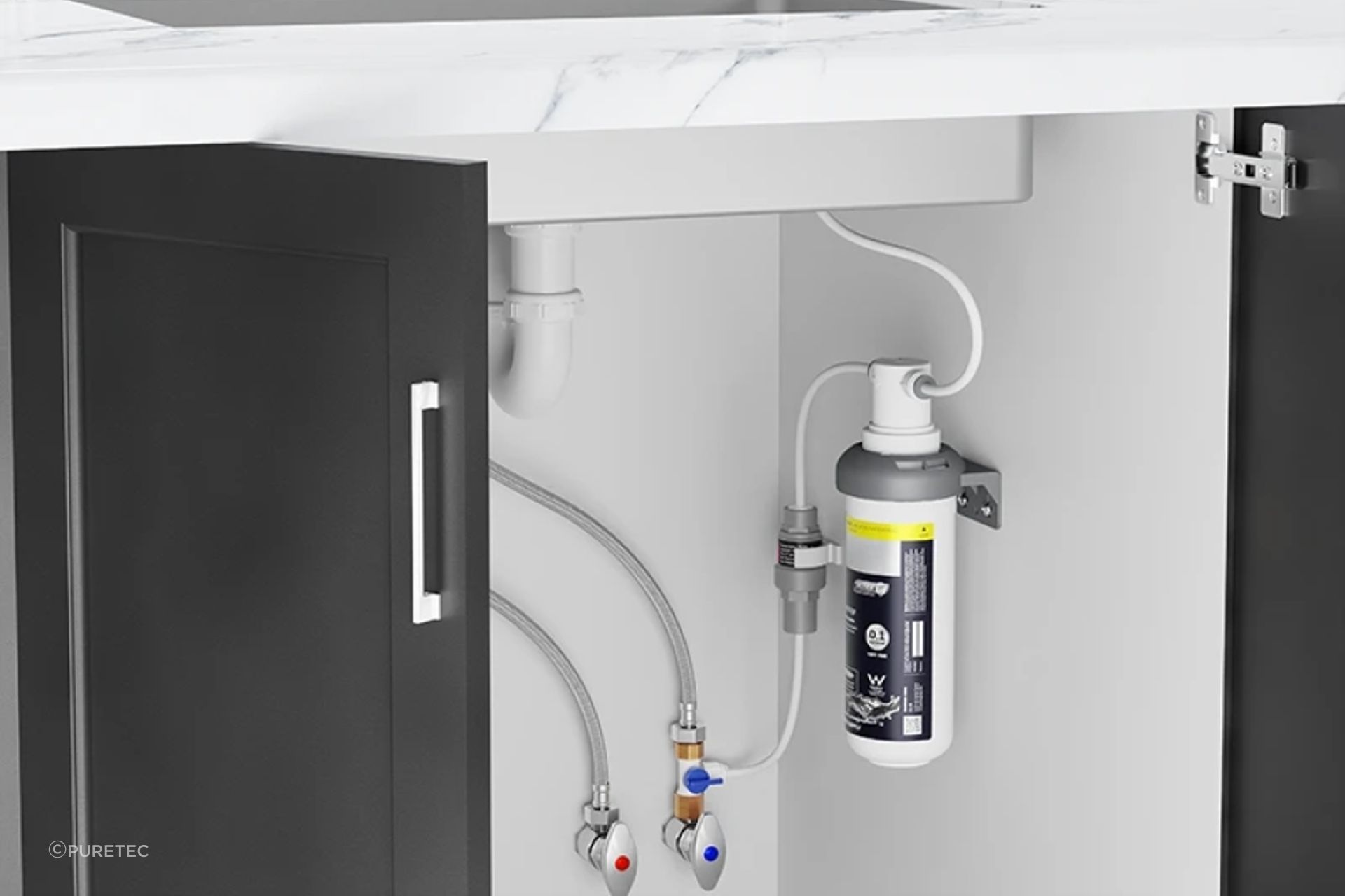 The Z18 Water Filter by Puretec filters sediment, chlorine, bad tastes and odours and also protects against bacteria such E.coli.
