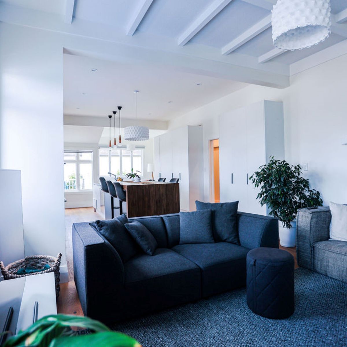 Crafting your dream space: the benefits of partnering with a builder for home renovation projects
