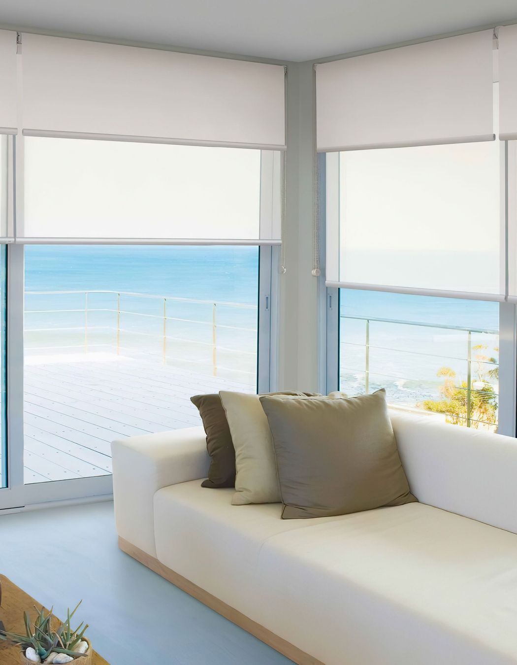 blog-NZWS-Luxaflex-Dual-Roller-Blind-Blockout-and-Sunscreen.jpeg