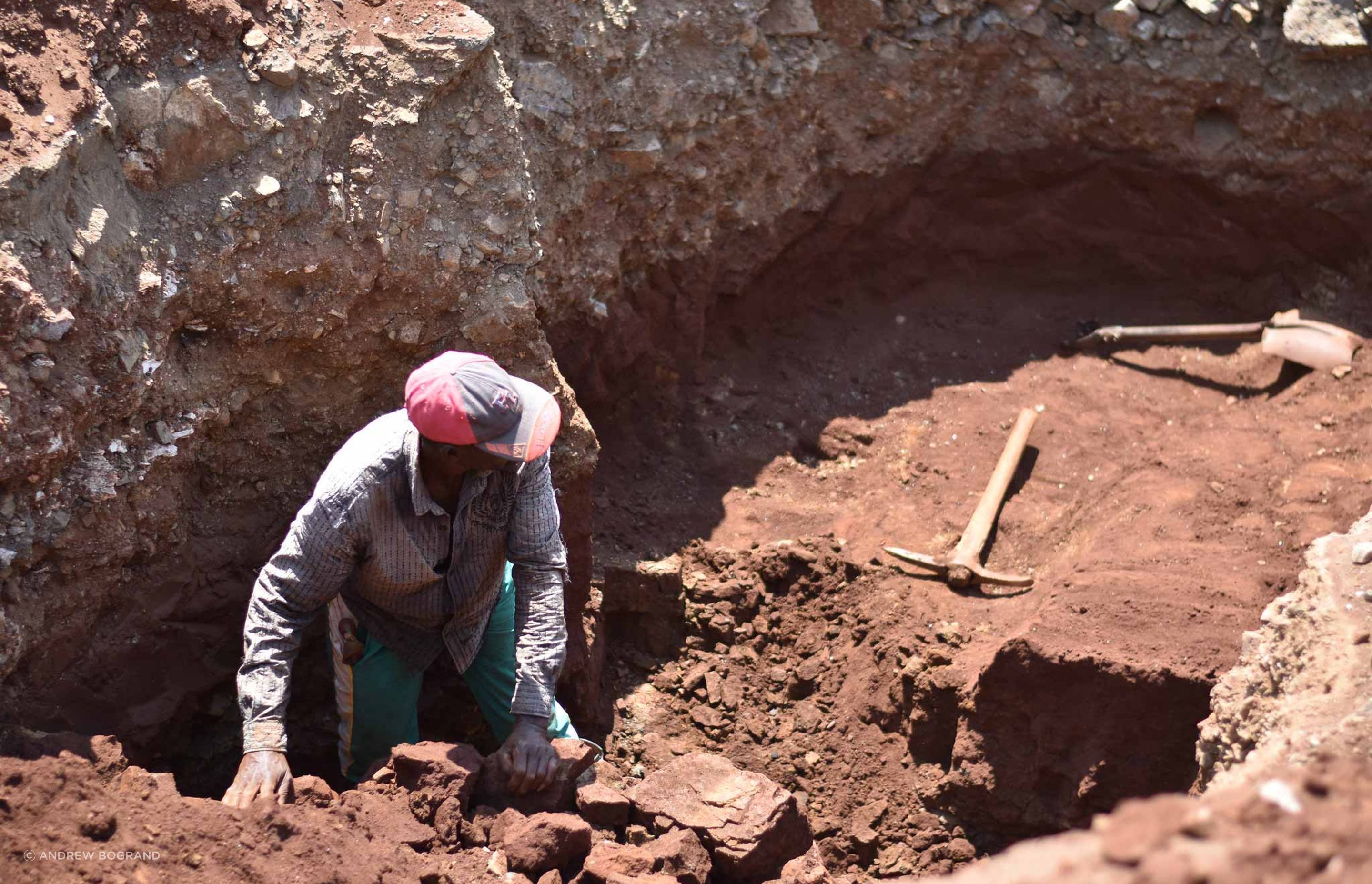 Miner at a smallscale chrome mine in Zvishavane, Zimbabwe