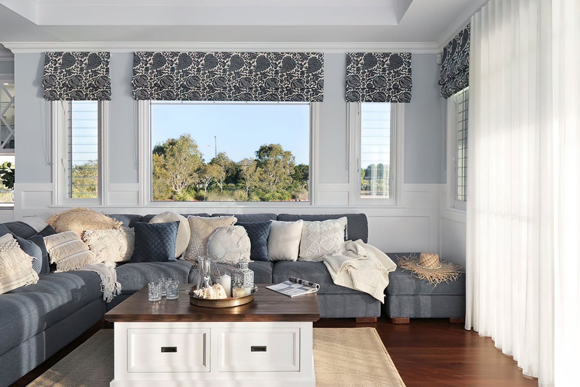 Large windows offer the perfect opportunity to adorn a living space with natural light. Project: Hamptons Hideaway by SX Constructions. Photography: Anastasia Kariofyllidis.