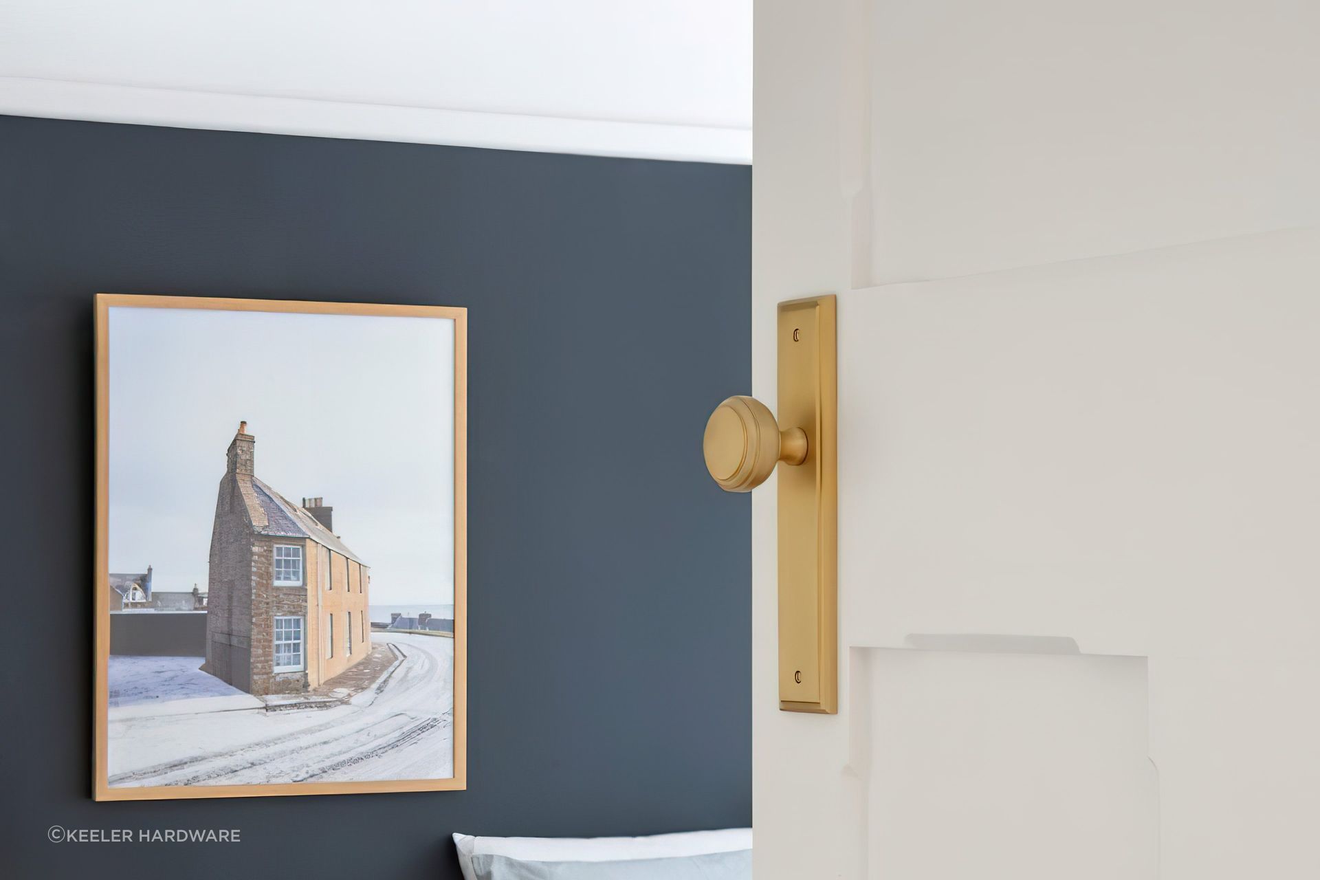 Knob door locks offer a simple, convenient locking system, and can operate as a keyed lock or a non-keyed lock depending on the need.