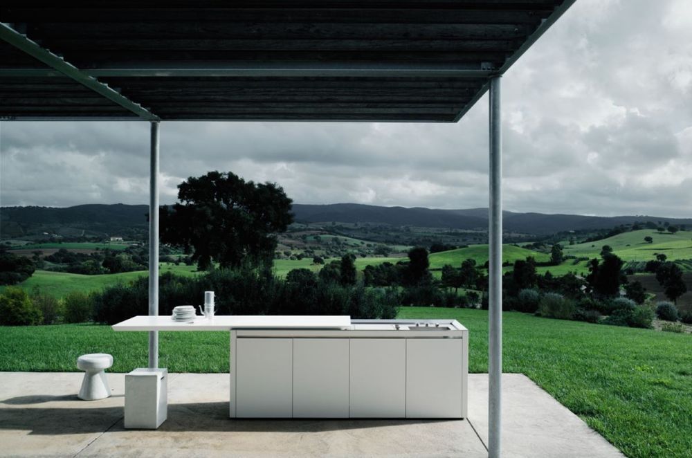 The modern and contemporary K2 Outdoor Kitchen by Boffi is perfect for high-spec state-of-the-art cooking system.