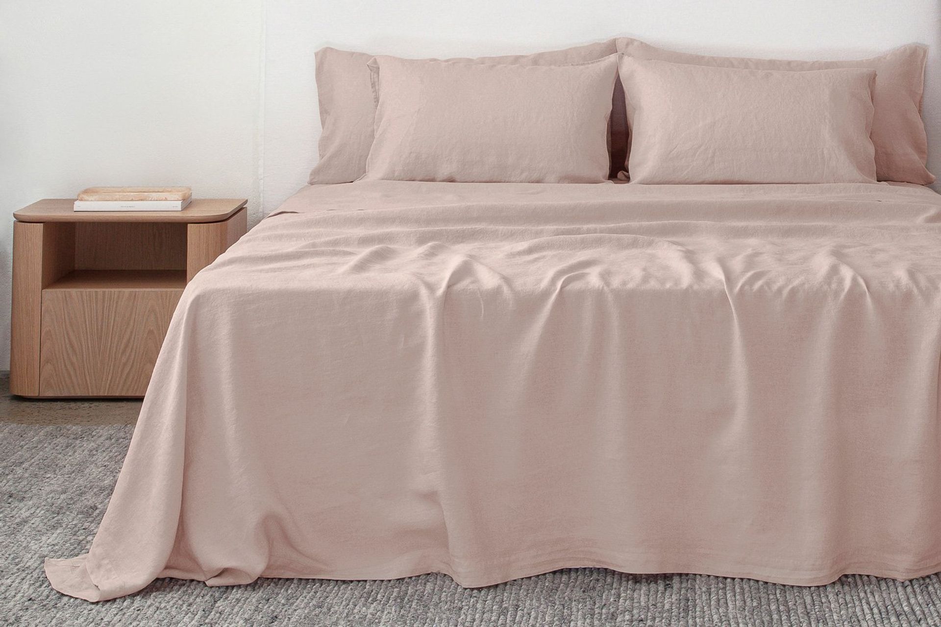 linen-flat-sheet-in-blush-colour-lifestyle.jpg