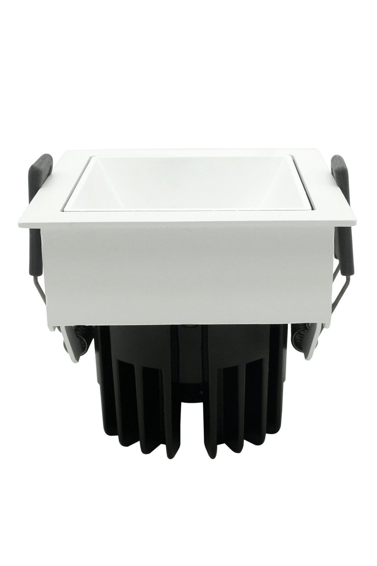 rubic-1-downlight387db20cb-b2b4-436b-a0d2-53d729aae9d9-v2-1.jpg