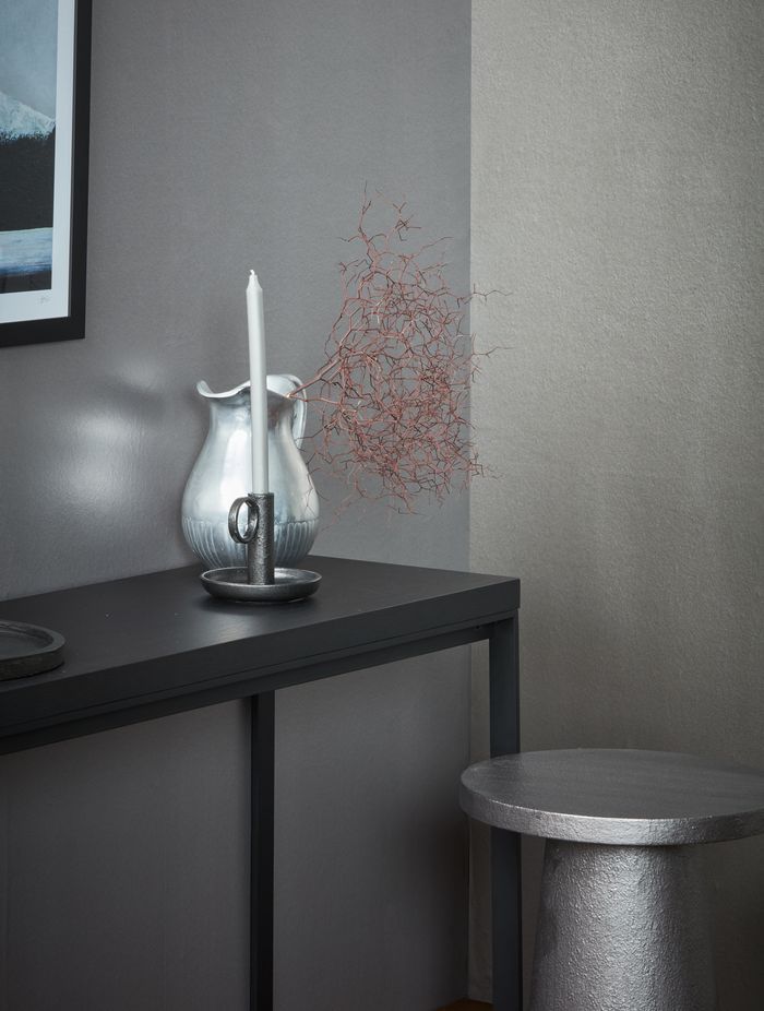 Living room wallpapers can provide a great backdrop.