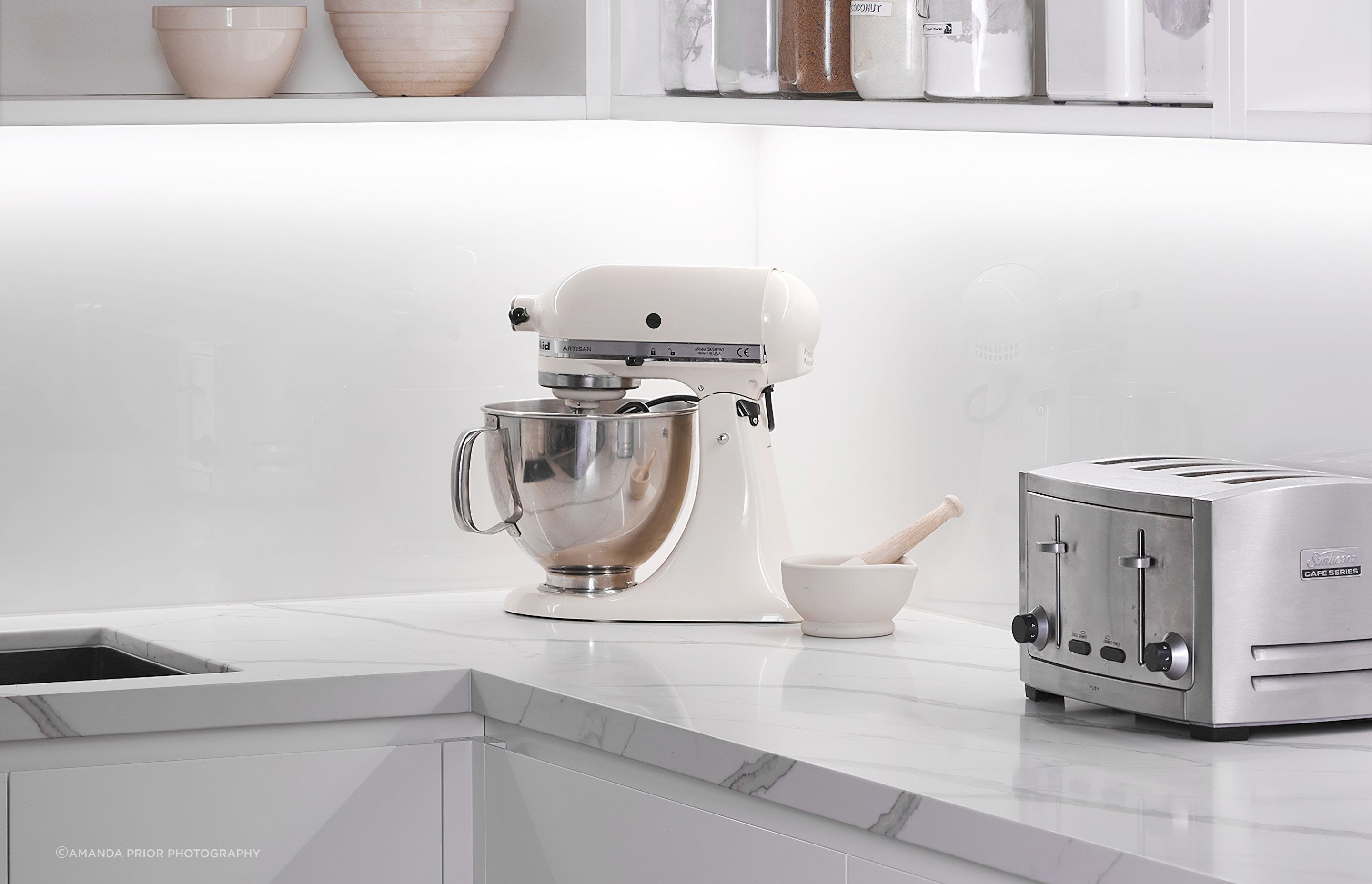 A premium Stand Mixer takes pride of place in this Frenchs Forrest Project kitchen by Calloray Kitchen Centre. | Photography: Amanda Prior