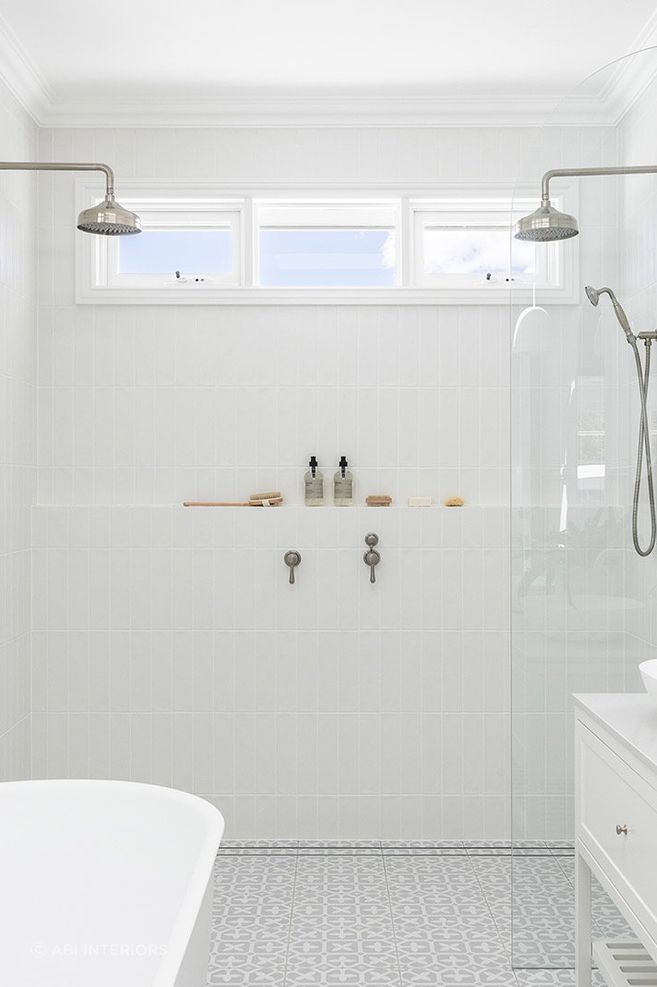 Featured product: Kingsley Shower Head Round.