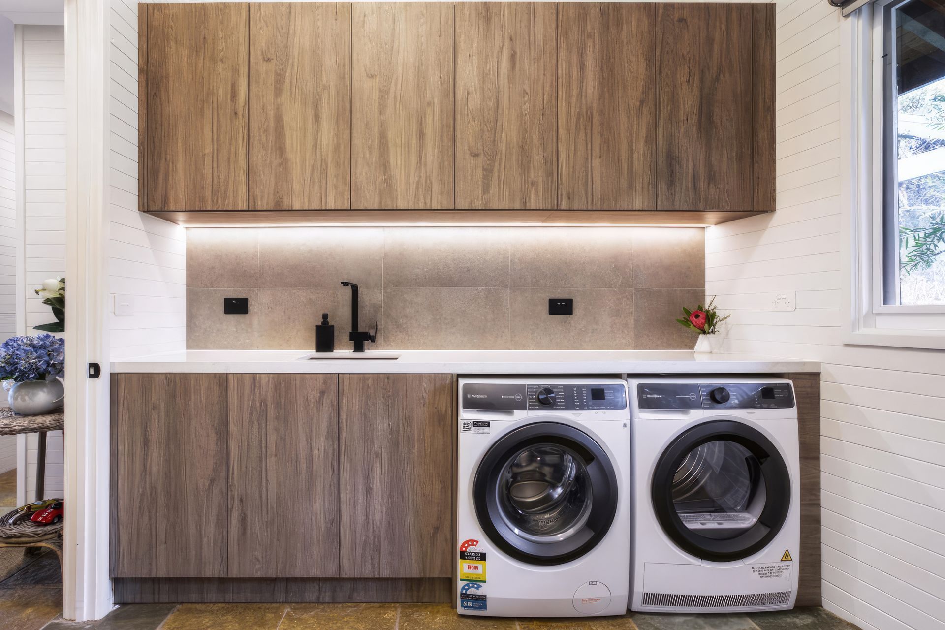 Underlighting cabinets 
by Great Ocean Road Laundries
By Briody Constructions