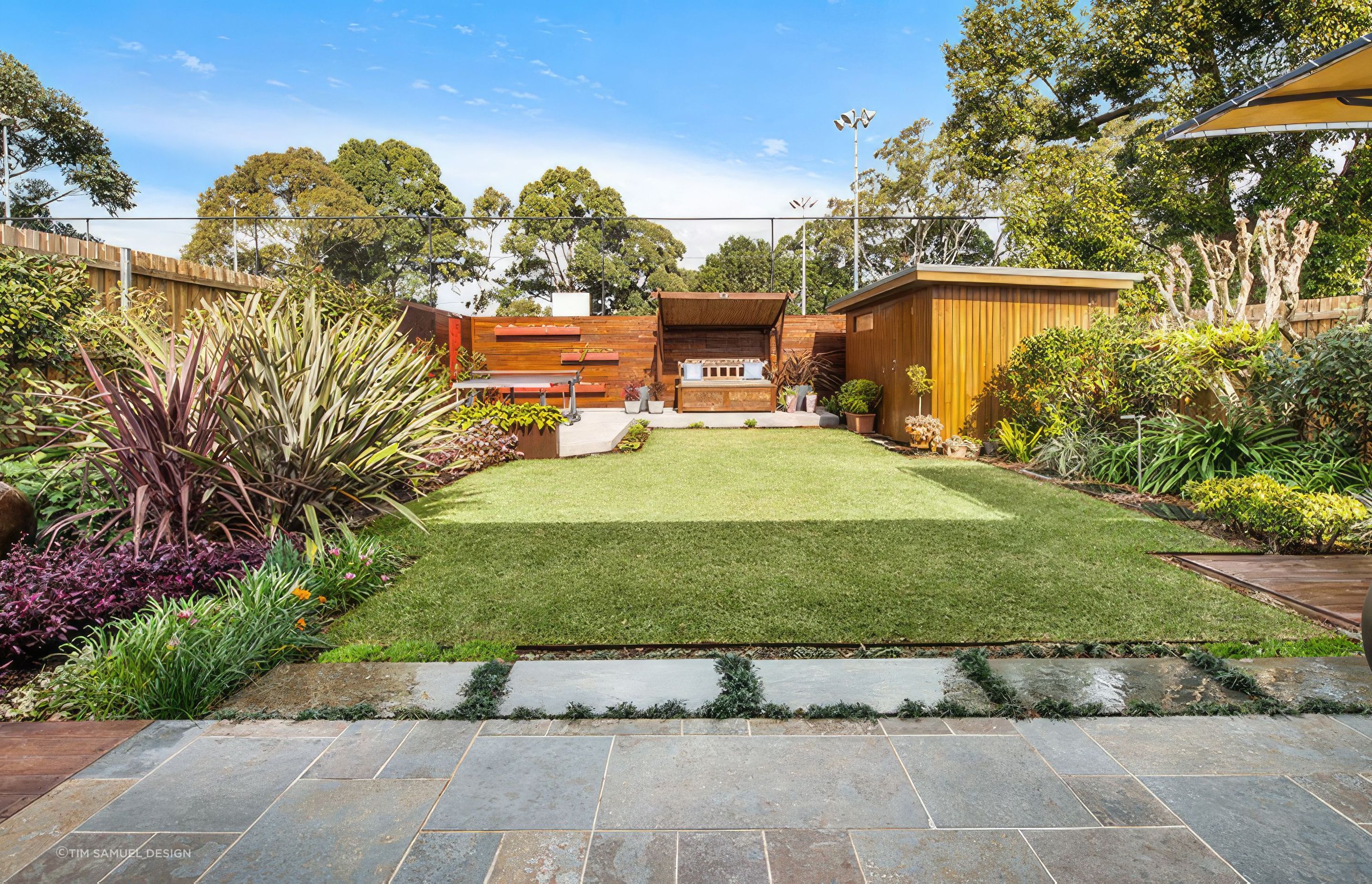 upStrathfield-Garden01Tim-Samuel-Design-1-fix-standard-scale-400x-v3.jpg