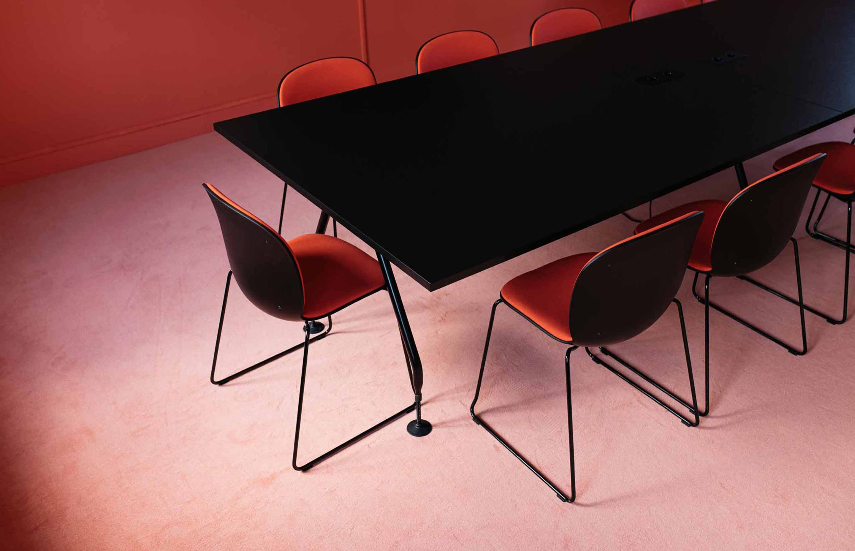 Flokk is proud to offer 25 product families that are GREENGUARD Gold certified, including every new chair produced by HÅG, RH & RBM, as well as the BMA Axia. Certified products greatly reduce the impact of VOCs on indoor air quality.