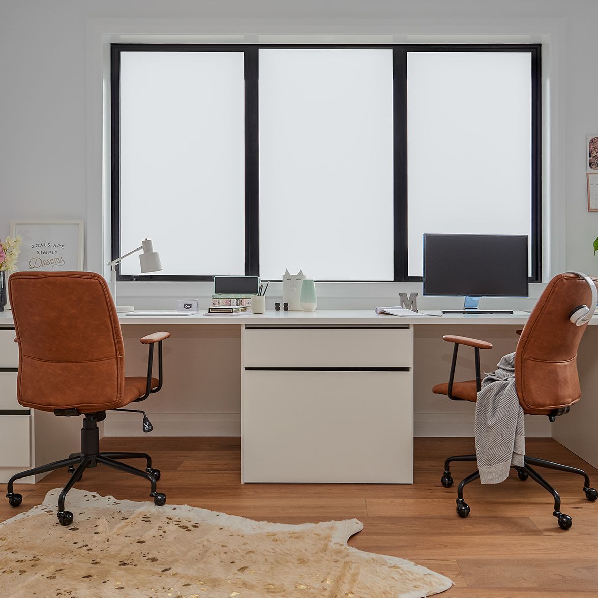 How to set up the perfect work-from-home space in minutes