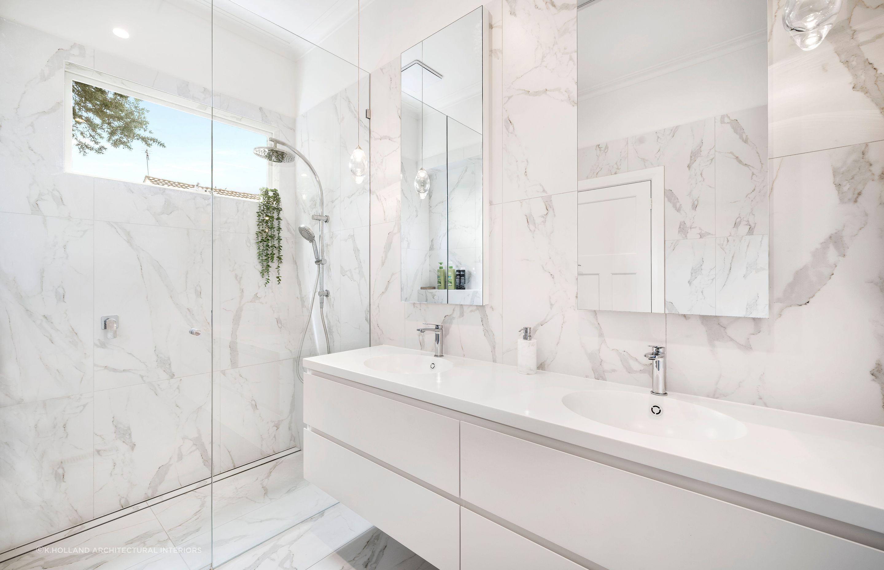 The immaculate bathroom of a private residence on Green Street - Photography: Luke Barrett