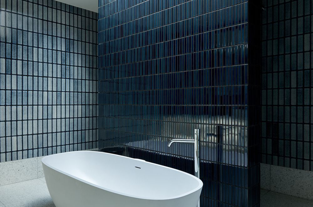 Bold tiles exude luxury at Malvern Residence